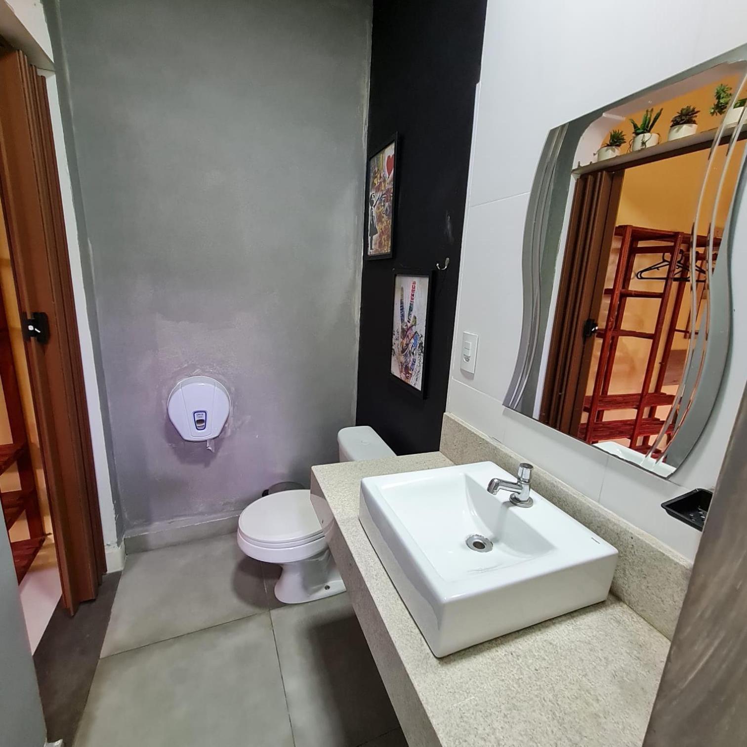 Pousada - Aqui Hostel Браганса-Паулиста Экстерьер фото