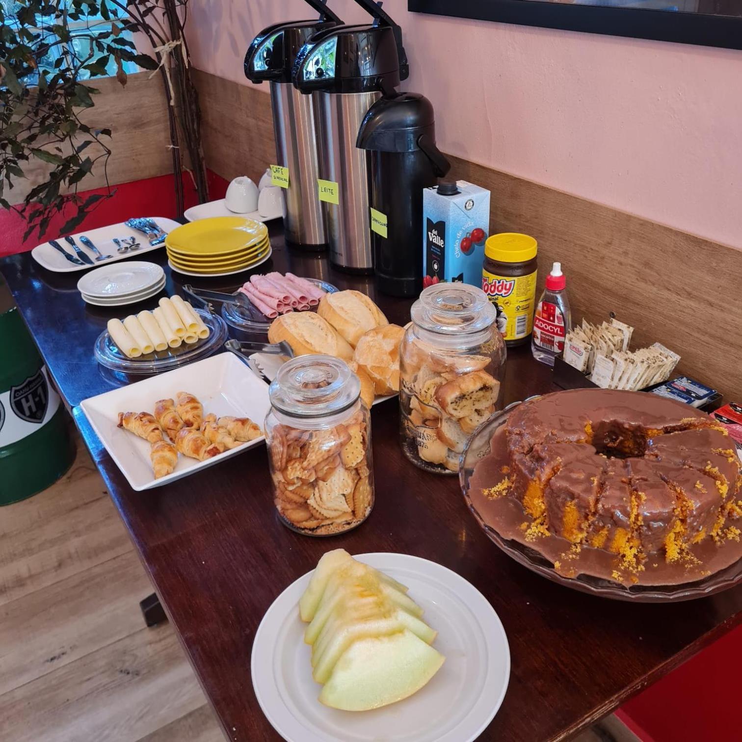 Pousada - Aqui Hostel Браганса-Паулиста Экстерьер фото