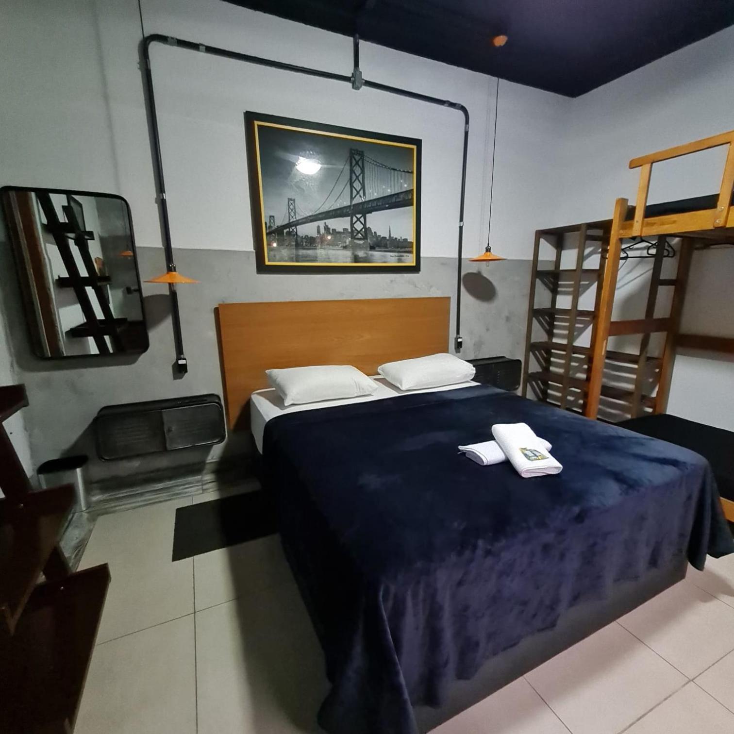Pousada - Aqui Hostel Браганса-Паулиста Экстерьер фото